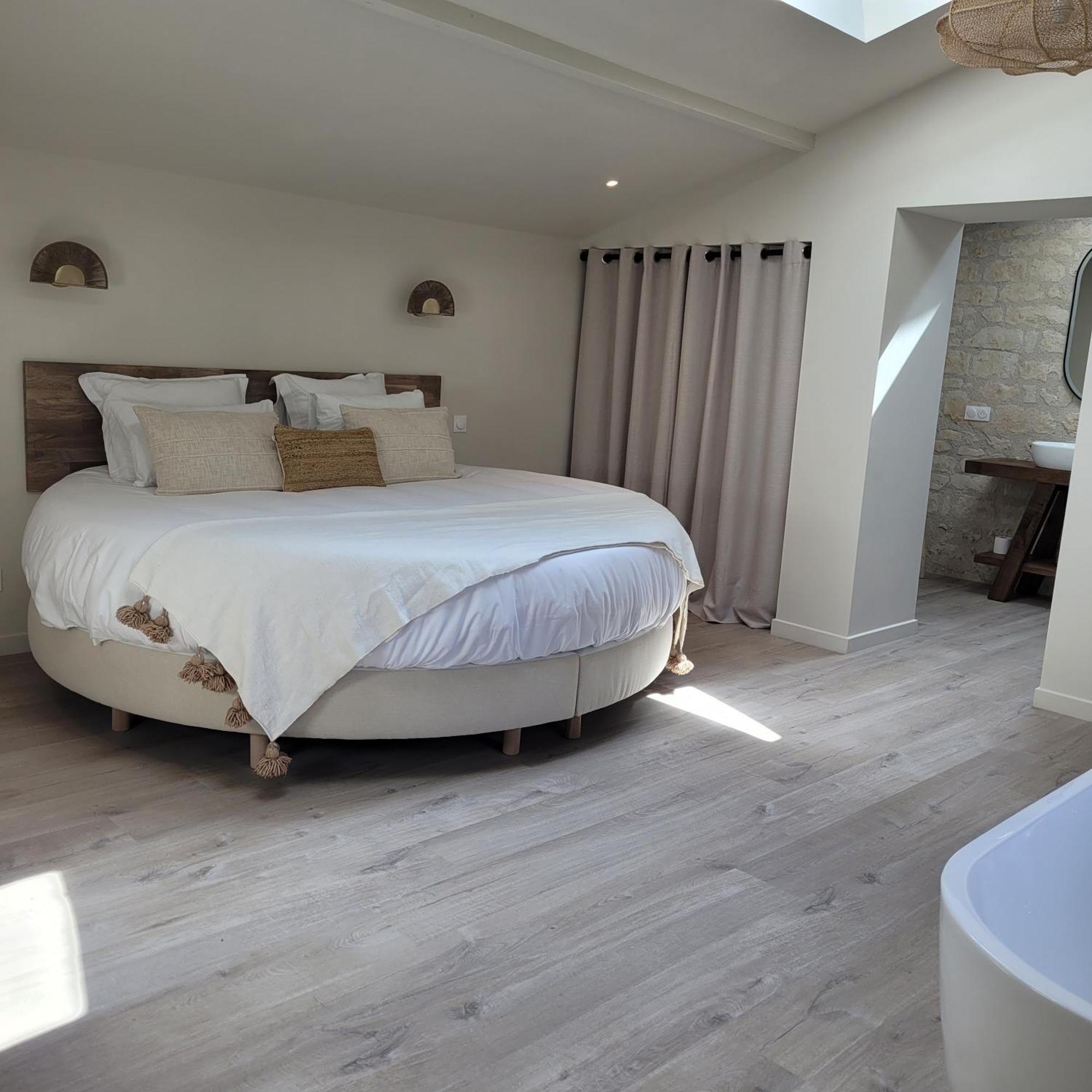 Hotel Rive Sud チノン エクステリア 写真