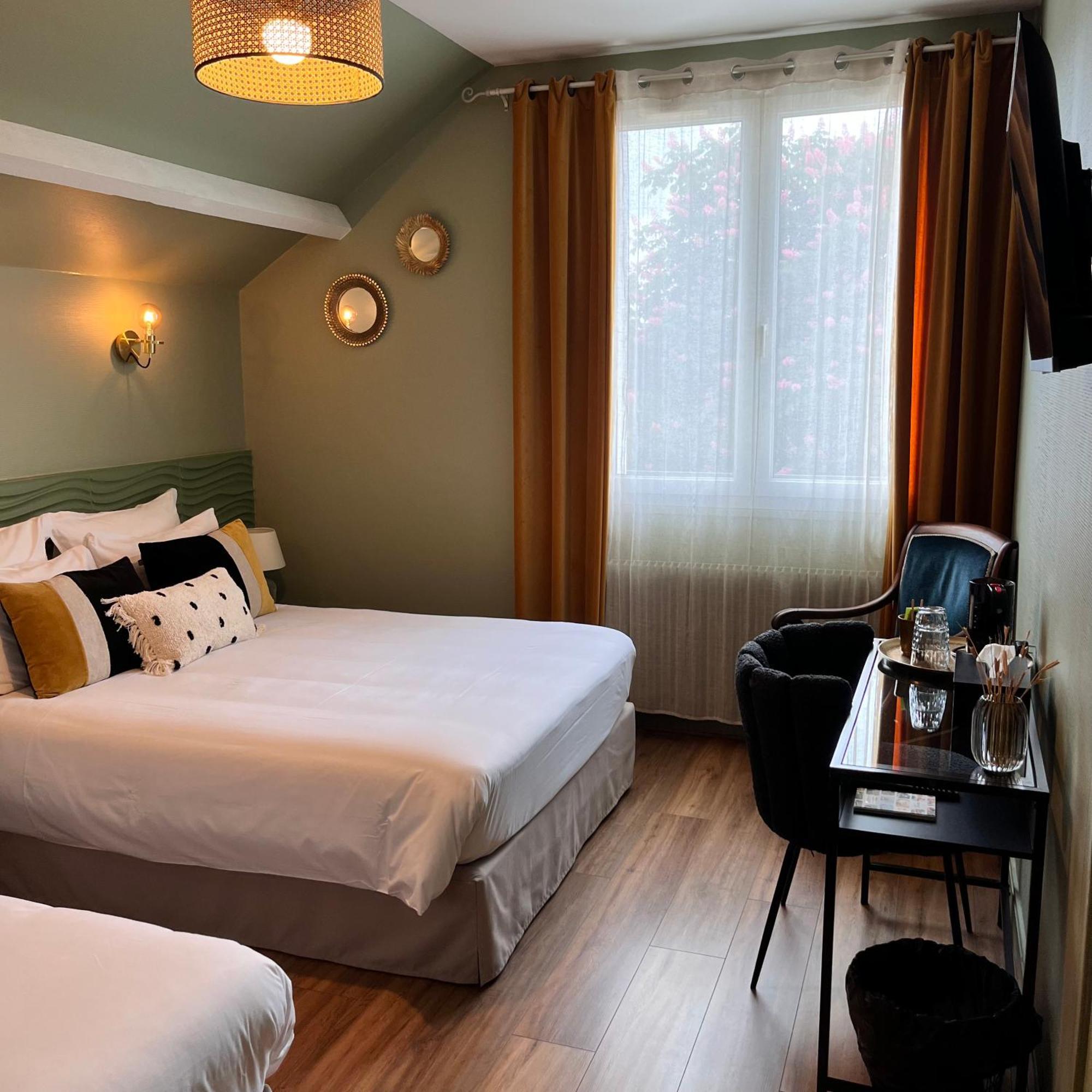Hotel Rive Sud チノン エクステリア 写真