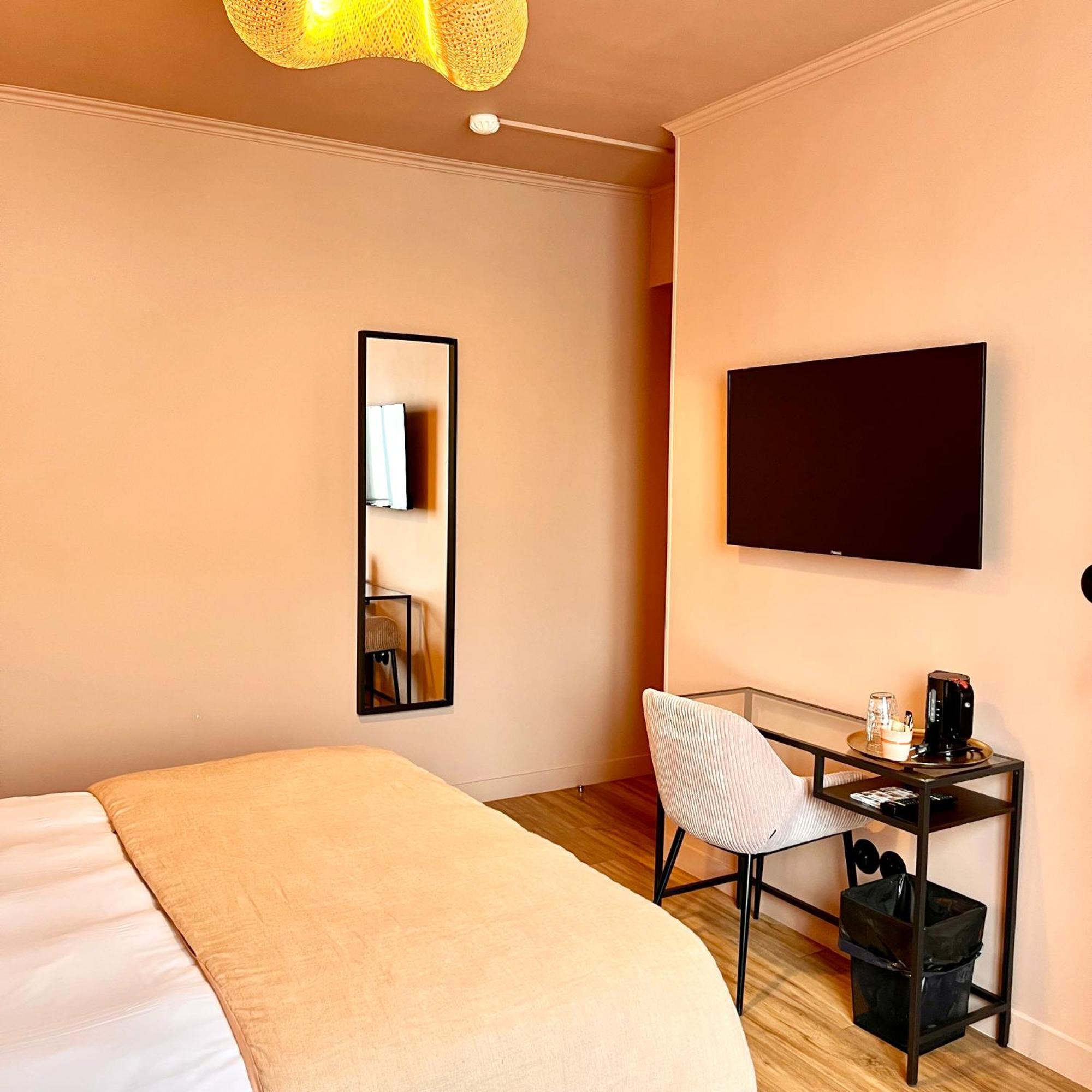 Hotel Rive Sud チノン エクステリア 写真